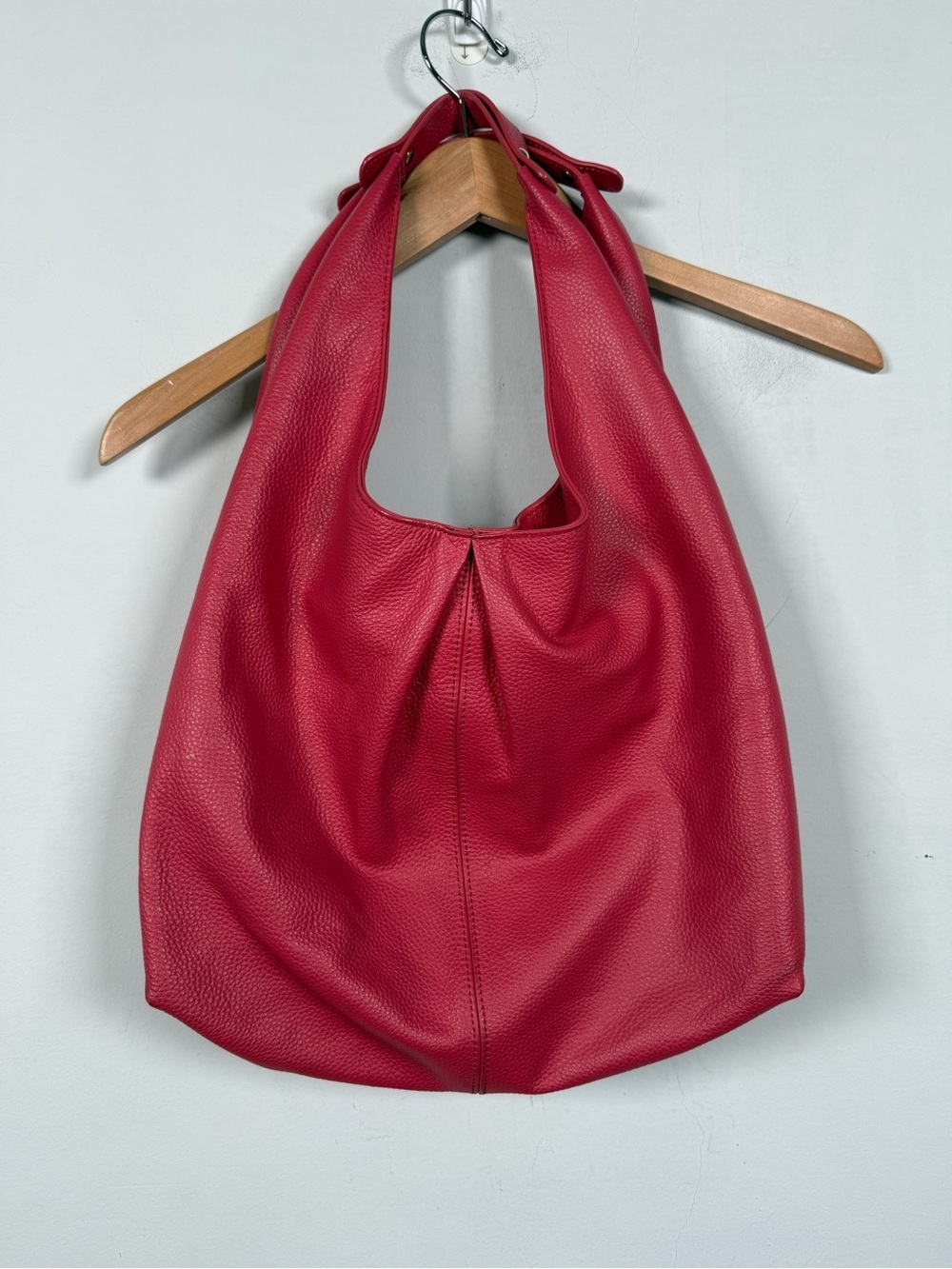 Lagging Hot Pink Leather Hobo Shoulder Bag, 100% Leather, Great Condition
